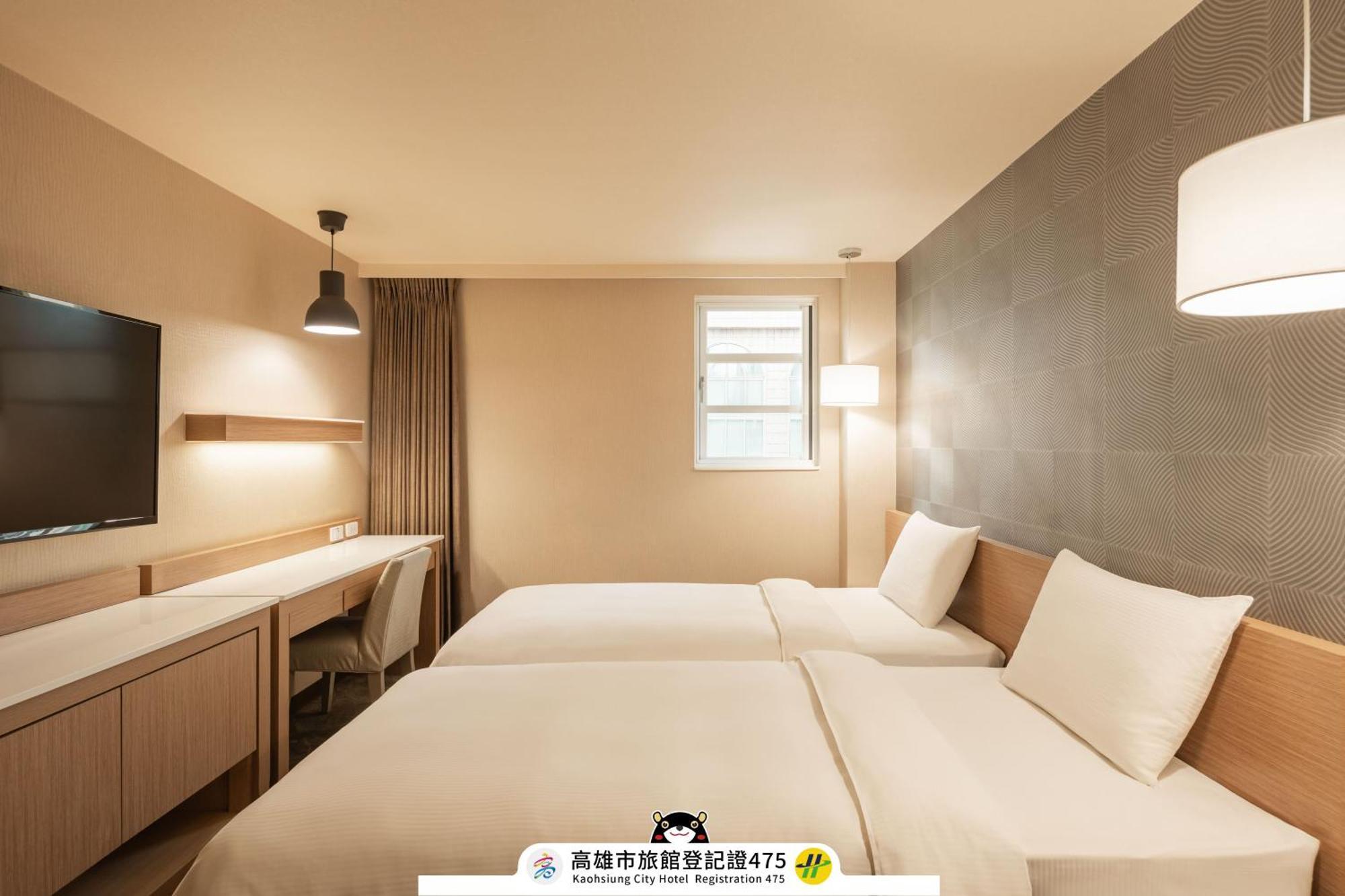 Kindness Hotel-Jue Ming Каосюн Екстериор снимка